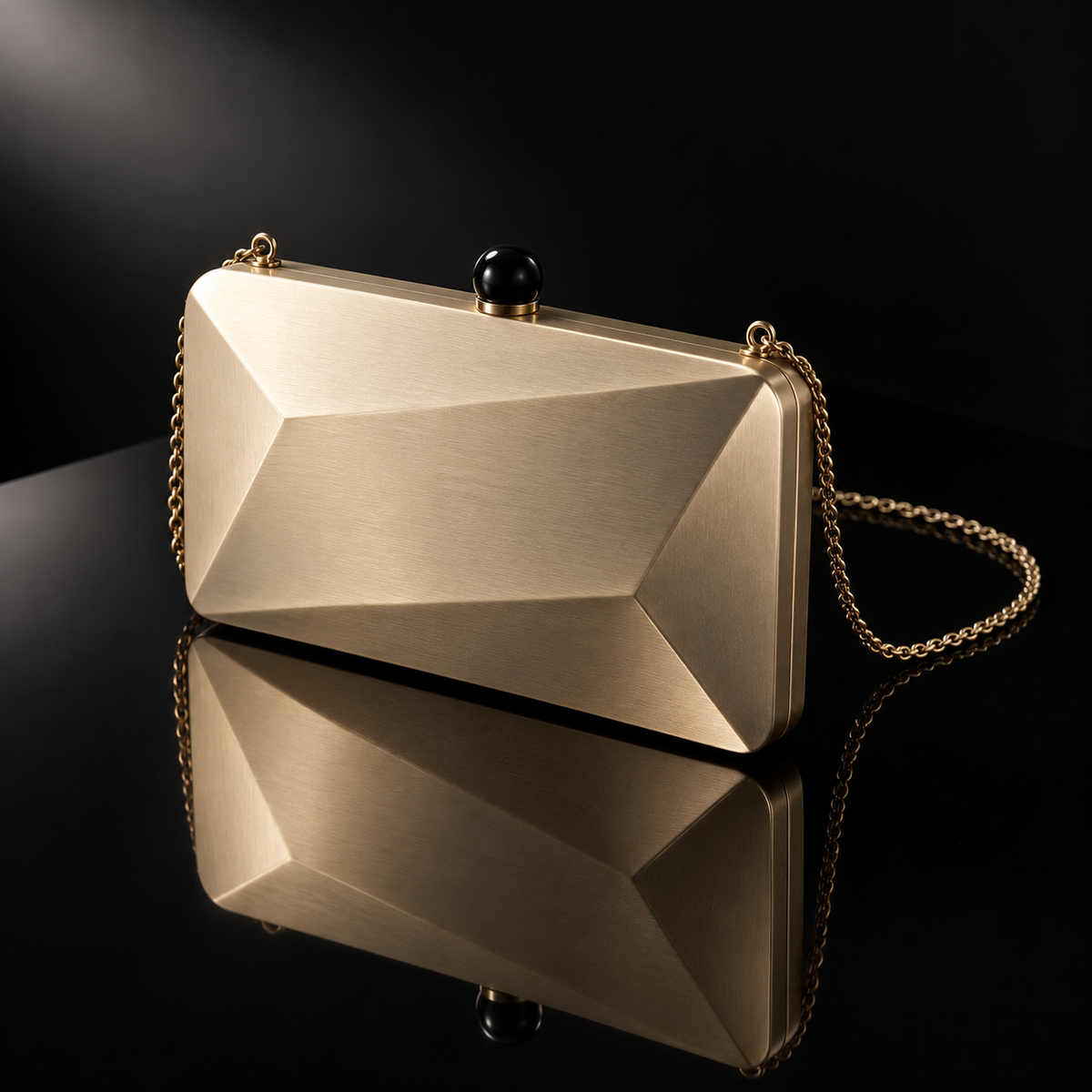 Lume Facet Minaudière hero view