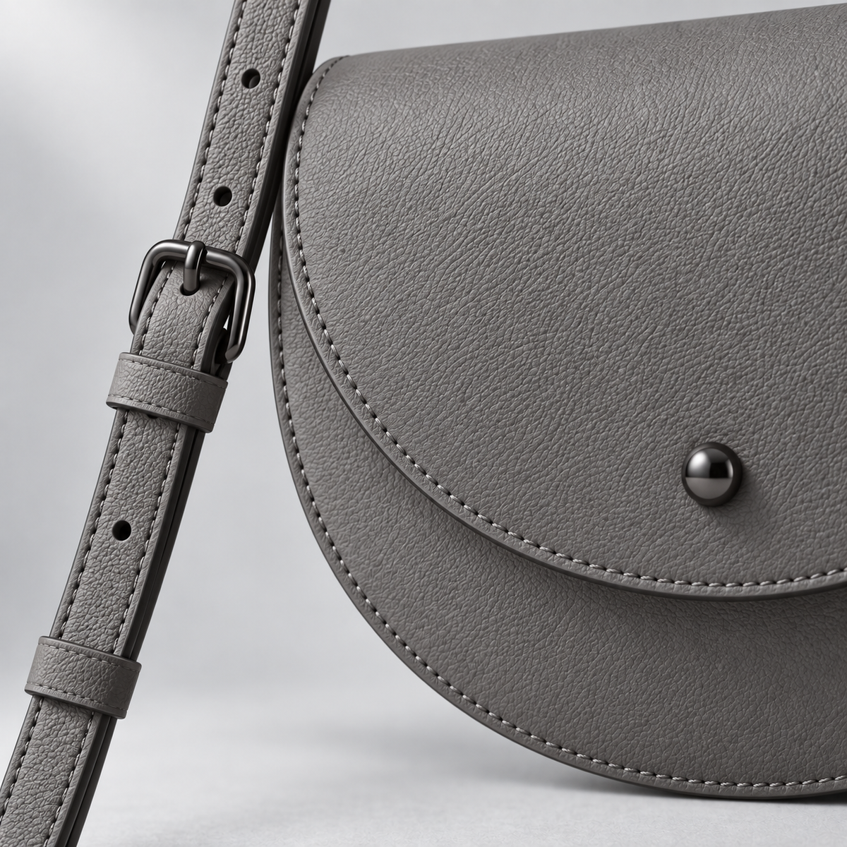 Oris Twin-Arc Crossbody detail view